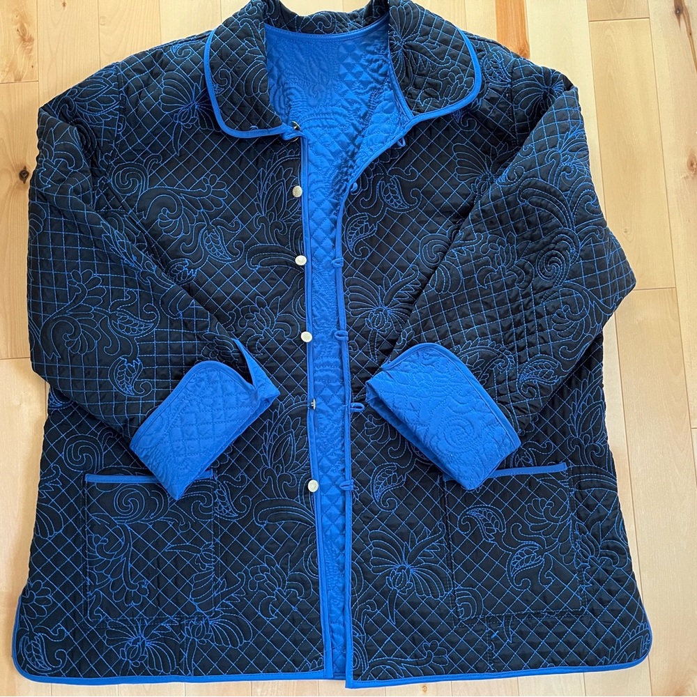 Reversible Tabi Jacket in Blue and Black - Size XL